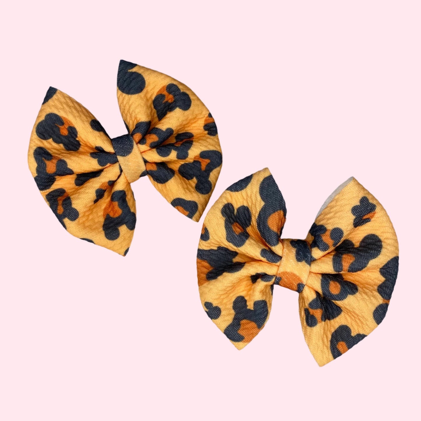 Leopard Mouse Bow