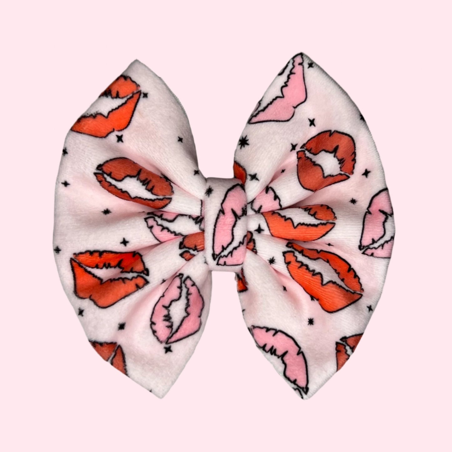 Velvet Kiss Bow