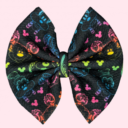 Rave Clubhouse Bow