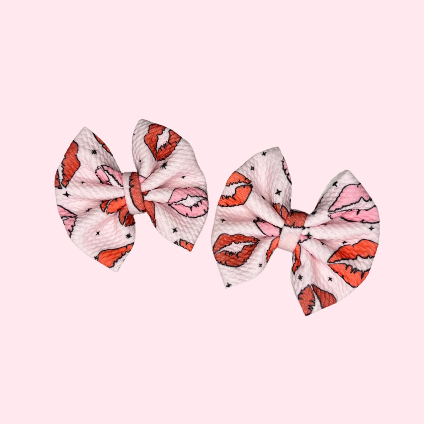 Kiss Bow