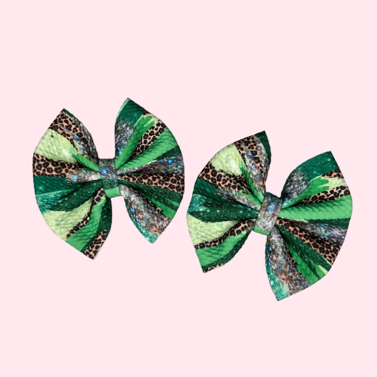 St. Patrick's Day Brushstrokes Bow